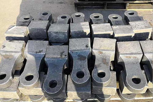 鄭州細(xì)碎機(jī)高鉻耐磨錘頭專(zhuān)業(yè)定制生產(chǎn)廠(chǎng)家多少錢(qián)一噸