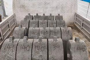 沖擊破碎機(jī)錘頭易損壞怎么辦?注意3個地方,問題迎刃而解!